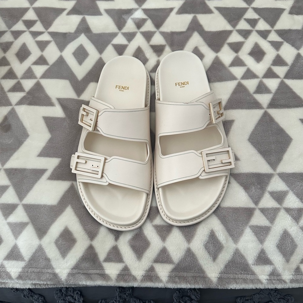 Fendi Feel FF Sandals Size 41/11